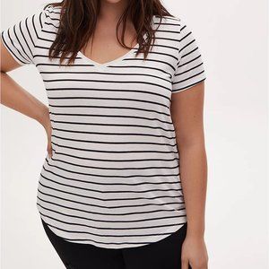 Classic Fit V-Neck Tee - Cotton White & Black